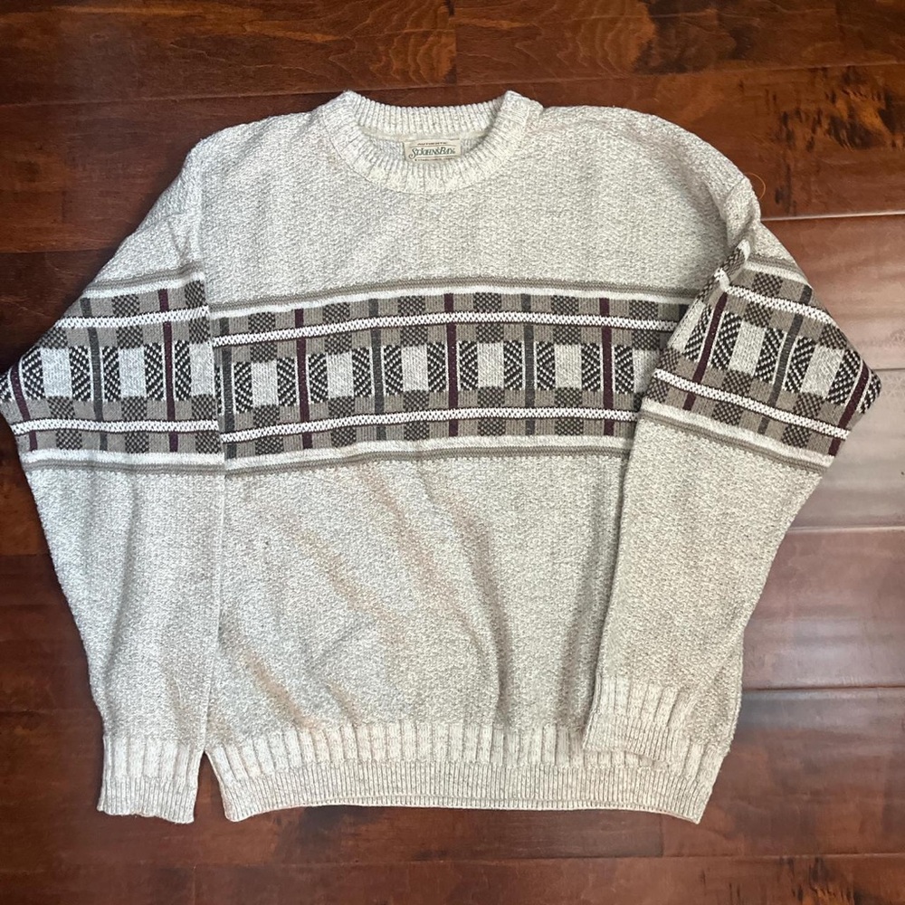 St. John's Bay Men's Cream and Grey Jumper